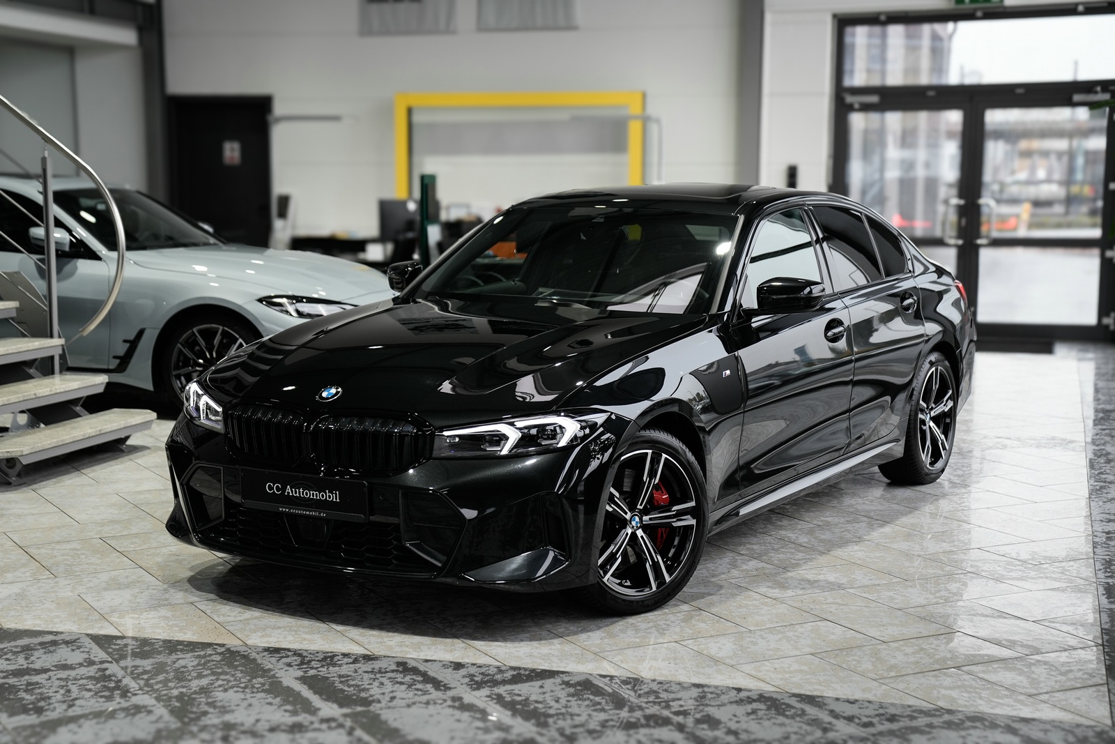 BMW 320 i xDrive M SPORT PRO BMW 320 i xDrive M SPORT PRO